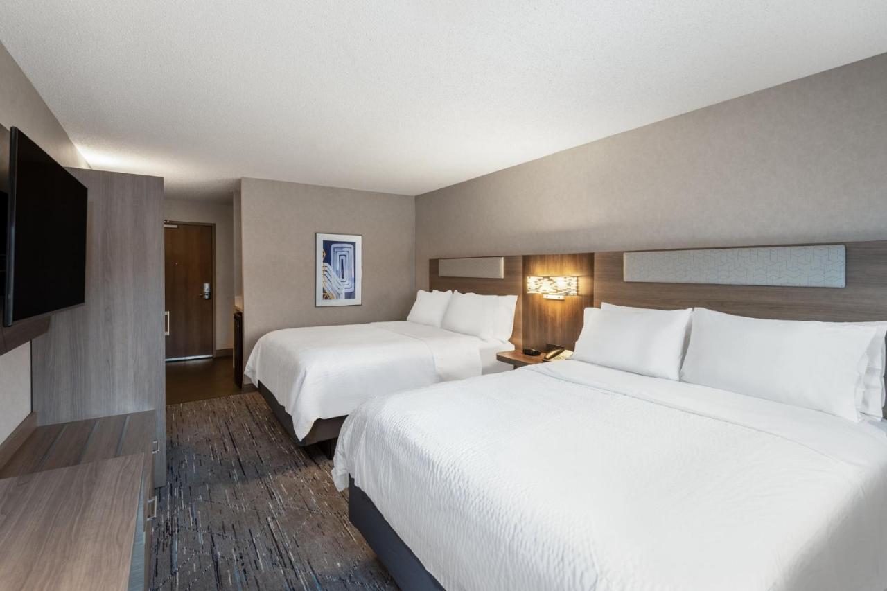 Holiday Inn Express & Suites Wadsworth By Ihg Eksteriør billede