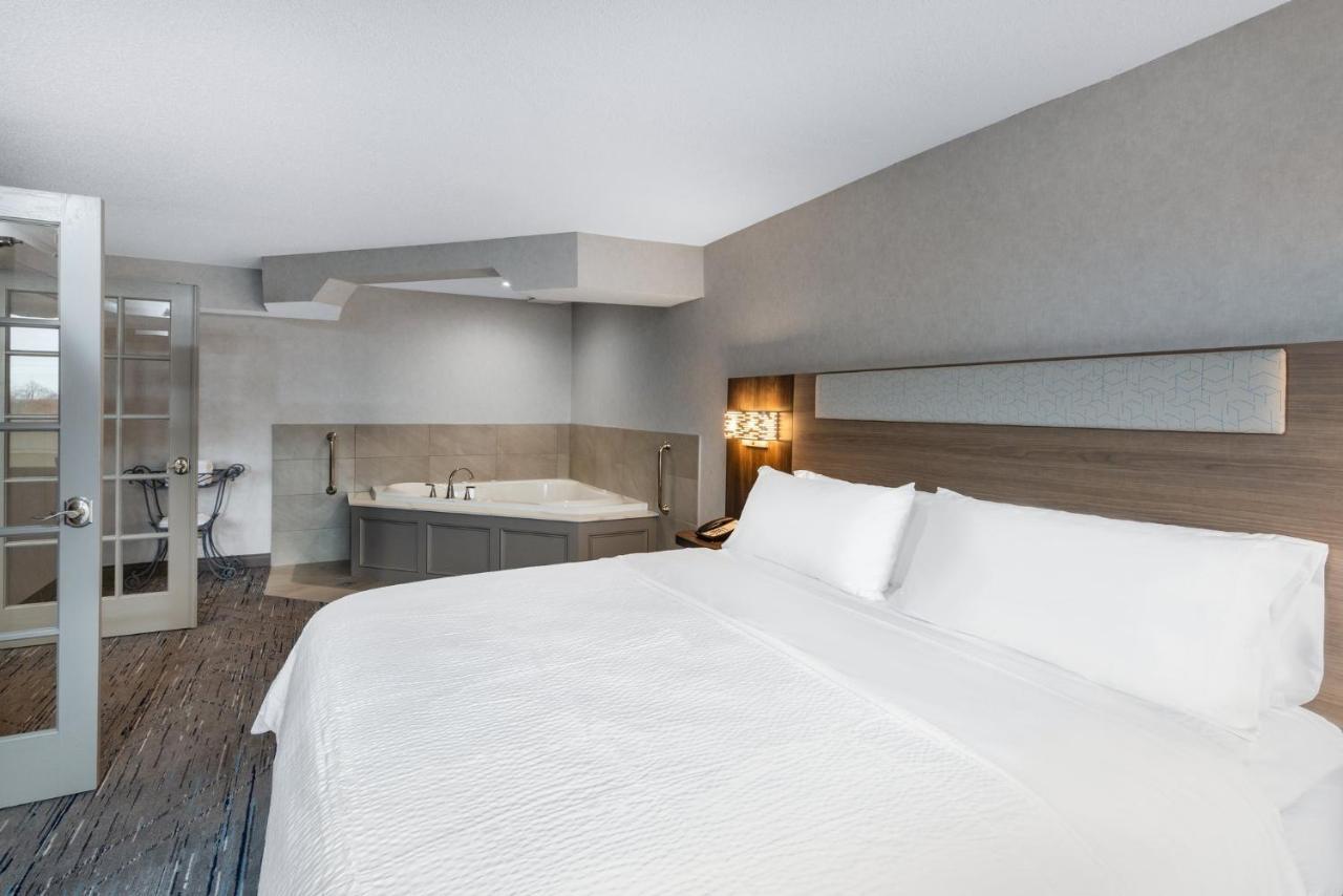 Holiday Inn Express & Suites Wadsworth By Ihg Eksteriør billede