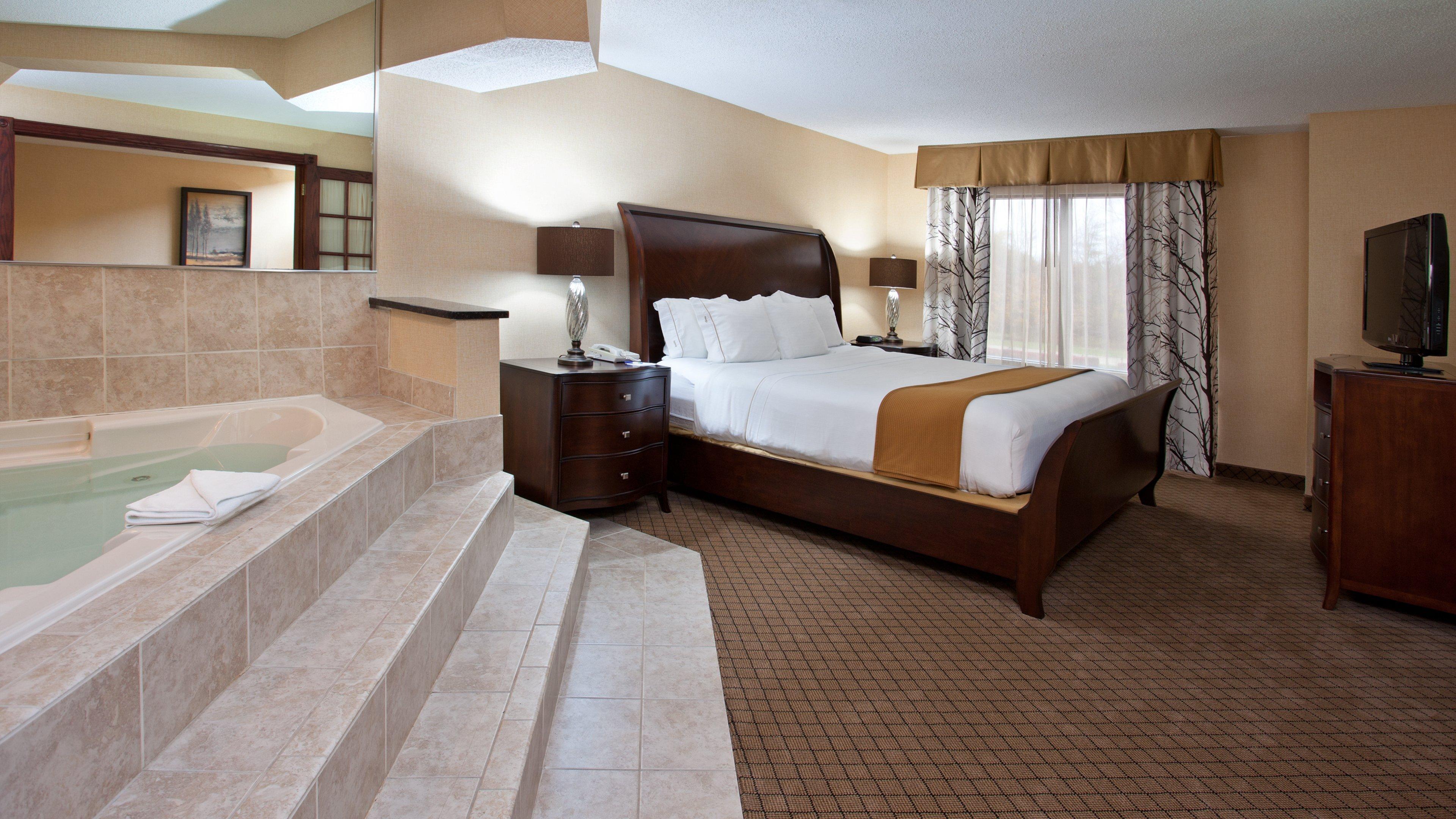 Holiday Inn Express & Suites Wadsworth By Ihg Eksteriør billede