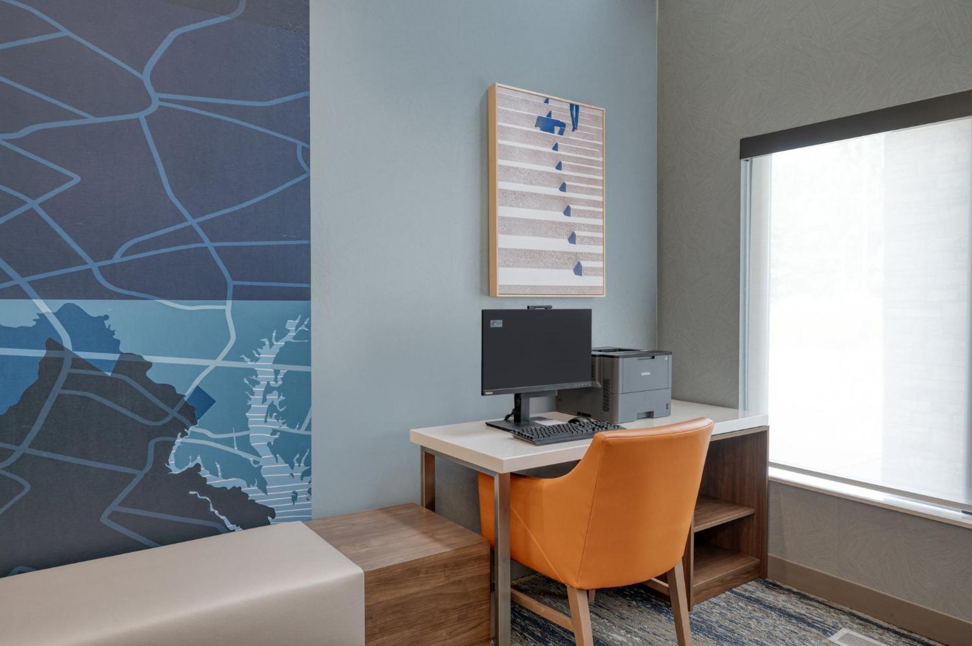 Holiday Inn Express & Suites Wadsworth By Ihg Eksteriør billede